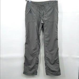 The North Face TEKWARE Light Weight Gray Nylon Multi Function Pant/Capri Sz 6-8
